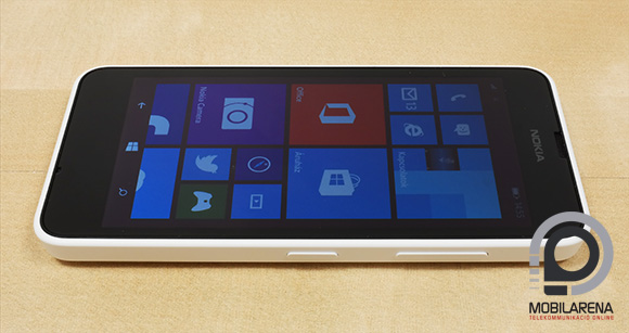 A Nokia Lumia 635 jobboldala
