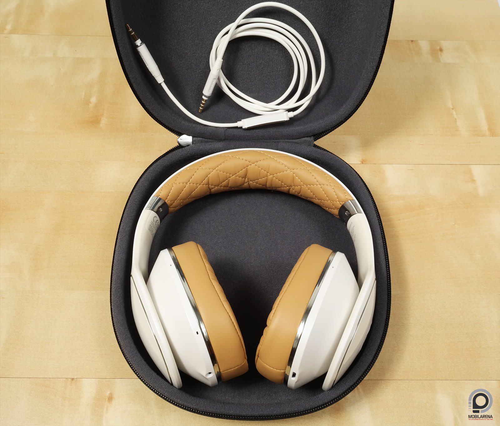 Prémium fül- és fejhallgatók a Samsungtól - Mobilarena Tartozékok teszt