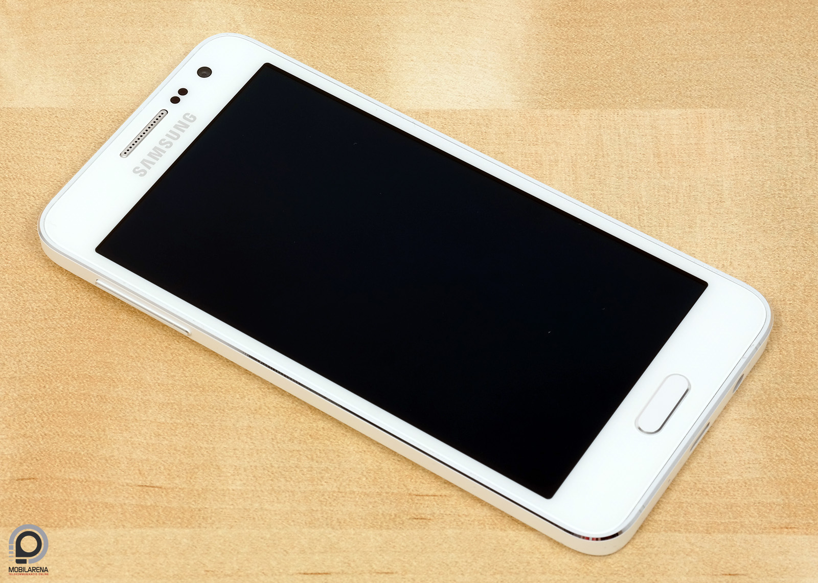 Samsung Galaxy A3 - jöttem, láttam, ... - Mobilarena Okostelefon teszt -  Nyomtatóbarát verzió