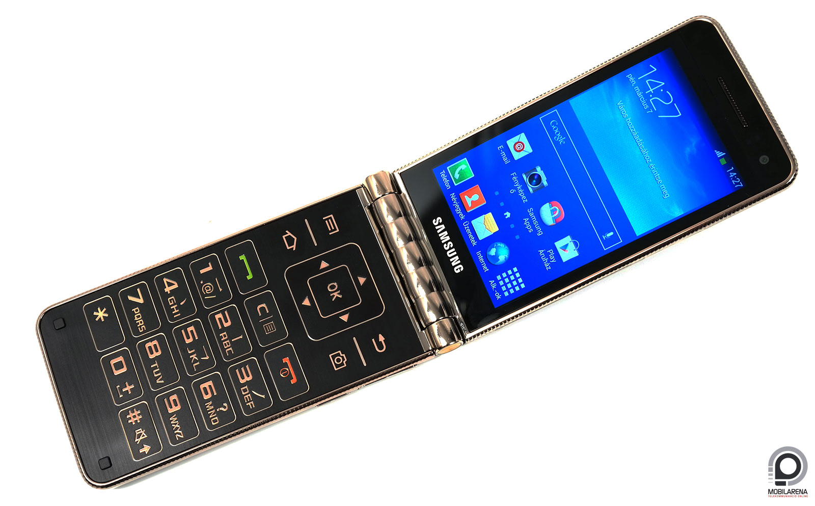 Купить телефон раскладушка большой. Самсунг 9198 раскладушка. Samsung Galaxy Golden 3. Раскладушки Samsung с большим экраном. Samsung раскладушка кнопочный.